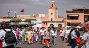 مرشدون سياحيون بجهة مراكش يطالبون بالتحقيق في مستحقات تجديد الاعتماد 5 56000 686x374 1