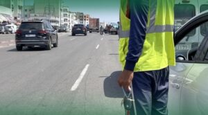 مع اقتراب الصيف .. مطالب لعامل الناظور بالتدخل لوقف تجاوزات حراس السيارات 4 87870079 62272625