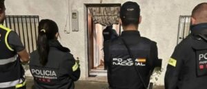 ضمنهم مغاربة.. الإطاحة بشبكة لتزوير تسجيلات سكنية بمليلية لتيسير الهجرة 4 90542112 63828182