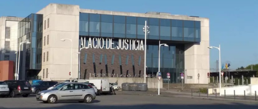 محكمة-إسبانية-تقرر-ترحيل-مغربي-بعد-تورطه-في-الاتجار-بالمخدرات