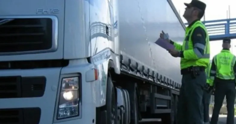 إسبانيا-تطبق-اتفاقا-قديما-وتغرم-سائقي-الشاحنات-المغاربة-بسبب-المحروقات