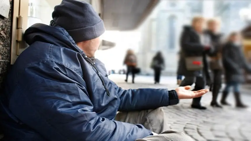 عنف-وتهديد-بالسلاح-الأبيض.-الاستئناف-تؤكد-عقوبة-متسول-متهور-بالحسيمة