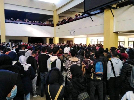 مطالب-بسحب-مشروع-قانون-التعليم-العالي-ومنع-تحويل-الجامعات-لمقاولات-تجارية