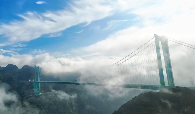 الصين-تدشن-رسميا-أطول-جسر-في-العالم