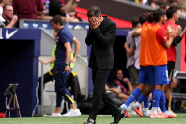 سيميوني-يكشف-ما-قاله-عن-بكائه-ليلة-الفوز-الكبير-على-ريال-مدريد