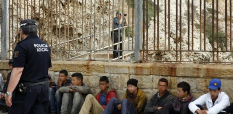 إسبانيا-تُطلق-خطة-جديدة-لإعادة-توزيع-القاصرين-المهاجرين-في-ظروف-إنسانية