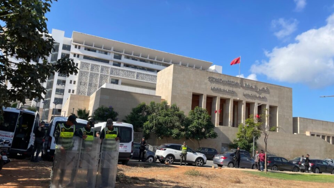 قبيل-تقديم-معتقلي-احتجاجات-“جيل-z”.-استنفار-أمني-وتوقيفات-بمحيط-قصر-العدالة-بالرباط