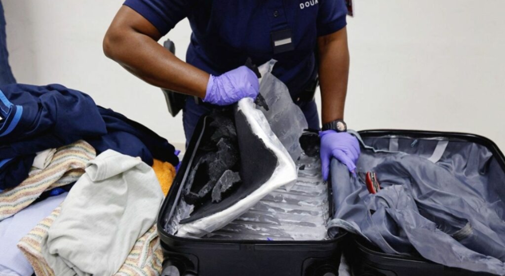 توقيف-سيدة-مغربية-في-أبوظبي-حاولت-تهريب-الكوكايين-في-قفاطين