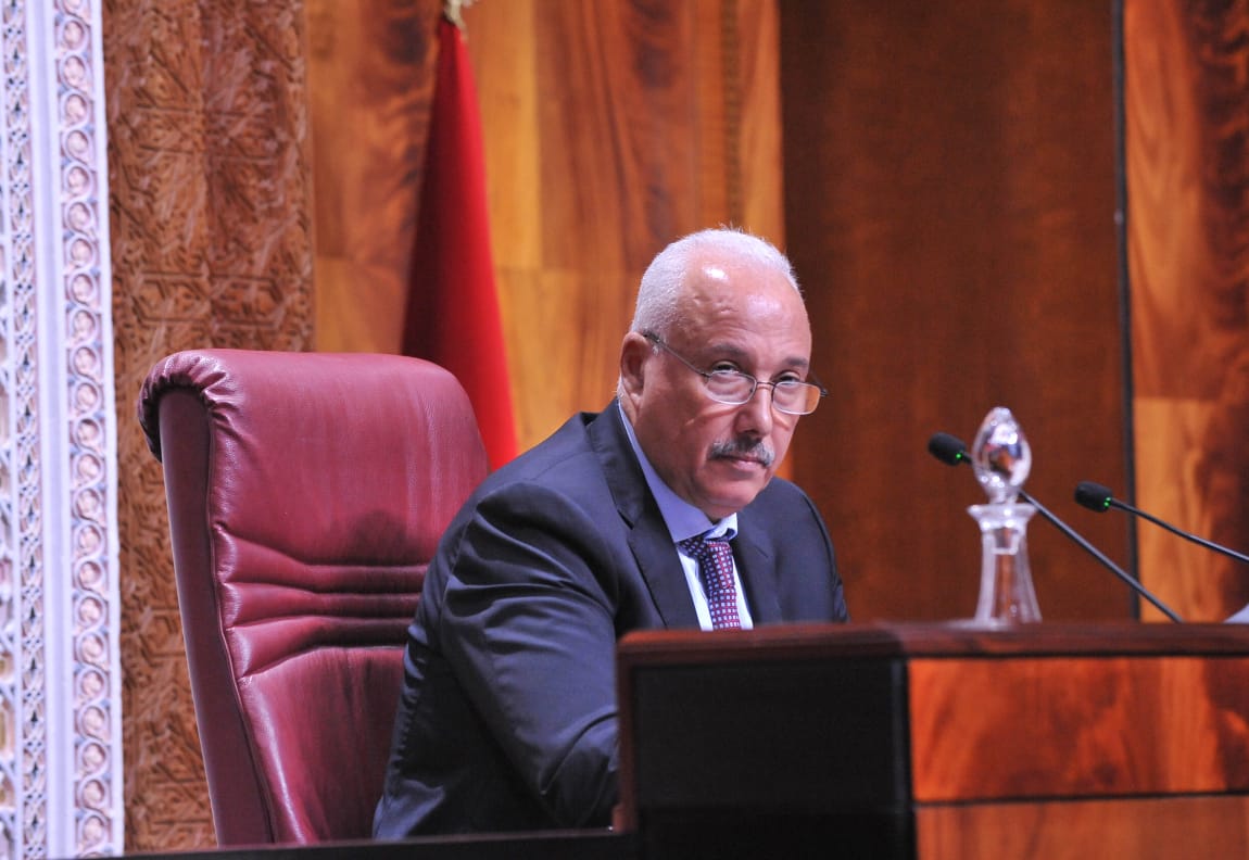 بعد-استقالة-حكومة-باريس-السريعة.-برلماني-يتراجع-عن-استقالته-بأسرع-من-ذلك