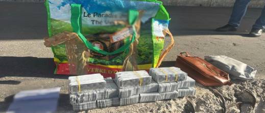 توقيف-سائق-شاحنة-صغيرة-حاول-تهريب-9000-قرص-مخدر