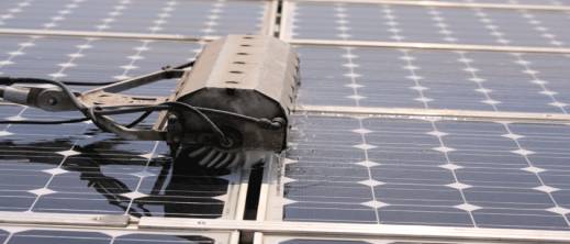 ابتكار-مغربي-ينظف-الألواح-الشمسية-بدون-ماء