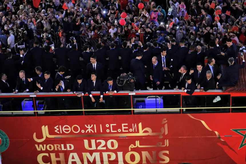 أكاديمية-محمد-السادس-لكرة-القدم.-مصنع-الأبطال-وتجسيد-الرؤية-الملكية-في-بناء-الإنسان-قبل-اللاعب