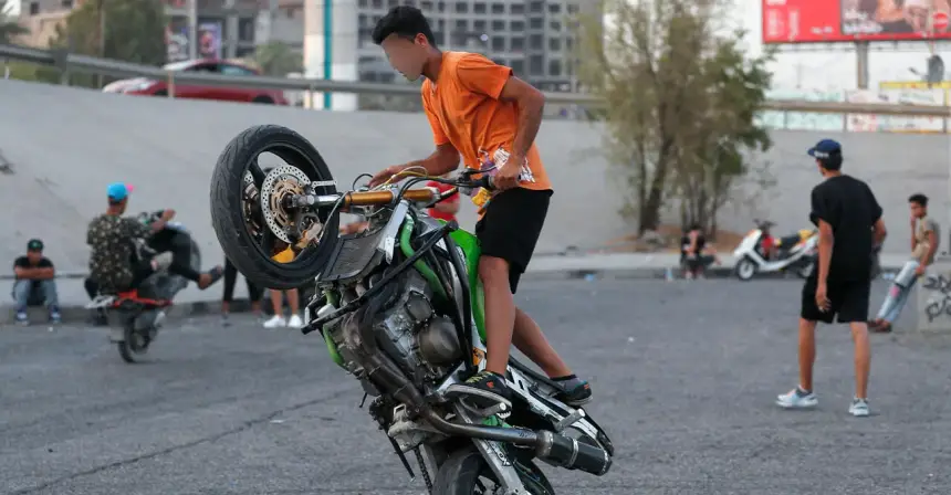 السياقة-الاستعراضية-والمتهورة-تقود-32-قاصرا-للمحاكمة-بمراكش