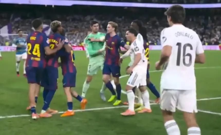 اشتباكات-ومشادات-بعد-الكلاسيكو.-لامين-جمال-يشعل-التوتر-بين-لاعبي-ريال-مدريد-وبرشلونة(فيديو)