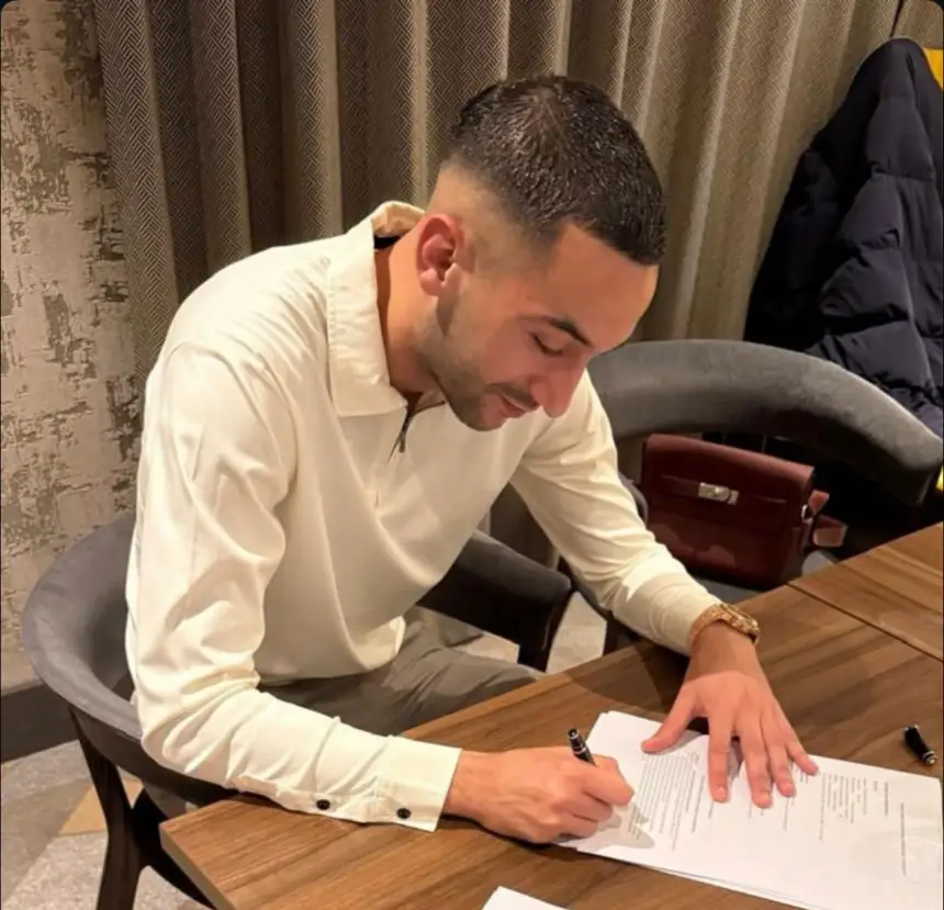 حكيم-زياش-يرتدي-القميص-الأحمر-رسميًا-ورئيس-الوداد-يشعل-مواقع-التواصل