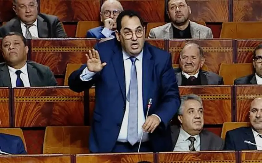 بنسليمان-يقصف-المعارضة:تتقمصون-شخصية-الخبير-في-البر-والبحر-والإشكال-هو-أن-ينطق-الجاهل-في-مجال-الخبرة