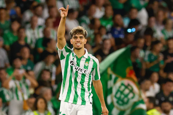 الزلزولي-يبدع-بتمريرة-وهدف-في-فوز-كبير-لريال-بيتيس