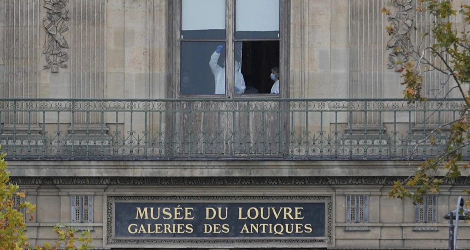سرقة-مجهورات-بقيمة-88-مليون-يورو.فرنسا-تعلن-إجراءات-طارئة-لتأمين-اللوفر