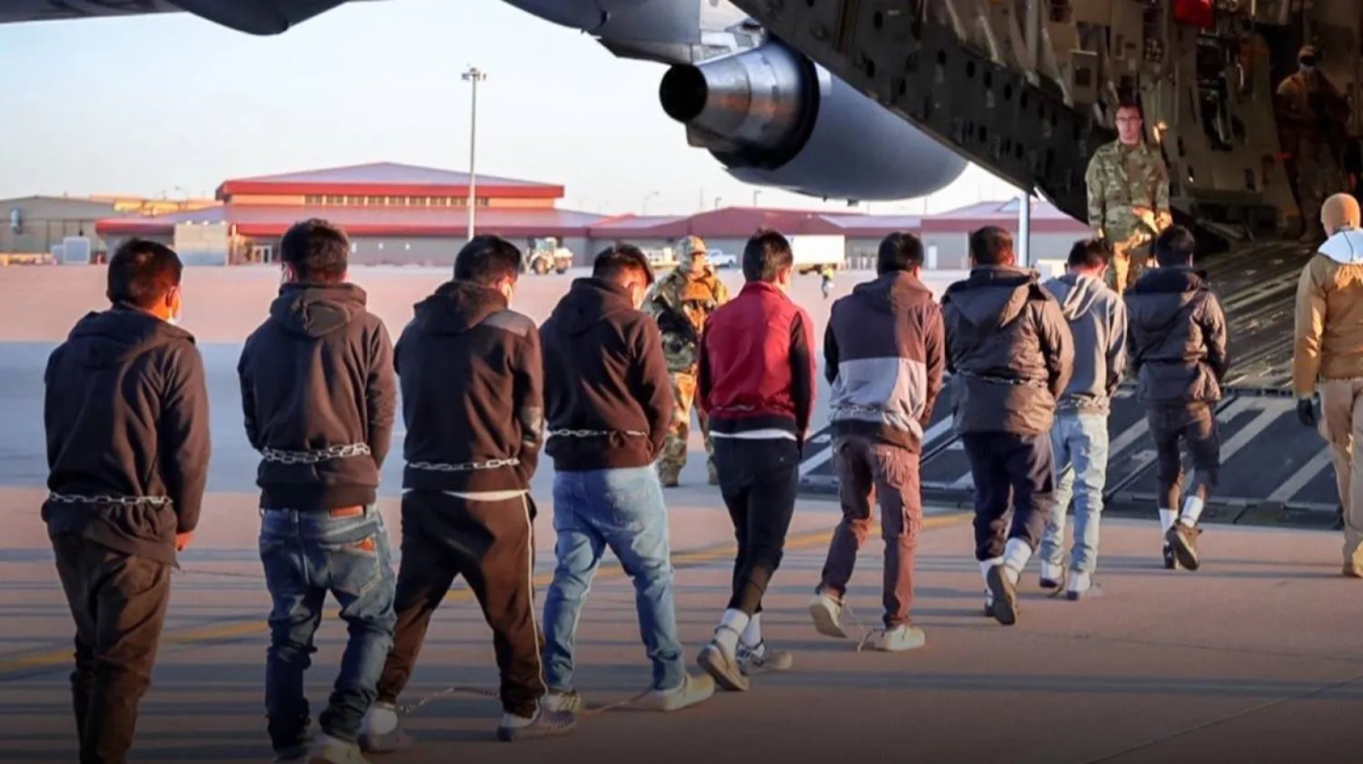 تراجع-قياسي-في-طرد-المهاجرين-بإسبانيا-رغم-تضاعف-الأوامر-الرسمية