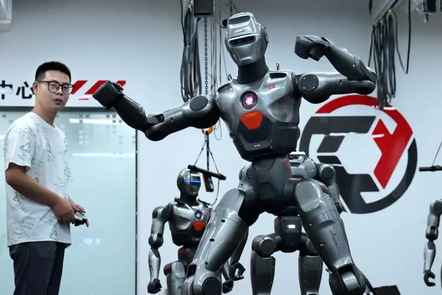 الصين-تصنع-روبوتا-شبيها-بالبشر-بسعر-أرخص-من-الهاتف-الذكي
