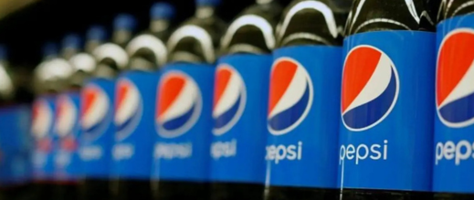 الإمارات.-ترحيل-عائلة-فلسطينية-بعد-امتناع-رب-الأسرة-عن-شرب-زجاجة-“بيبسي”