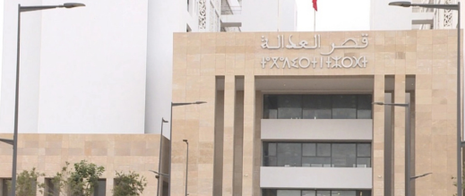 السجن-لـ3-شباب-بعد-ارتدائهم-قمصانًا-تحمل-شعارات-تطالب-بـ”الصحة”-وتدعم-فلسطين