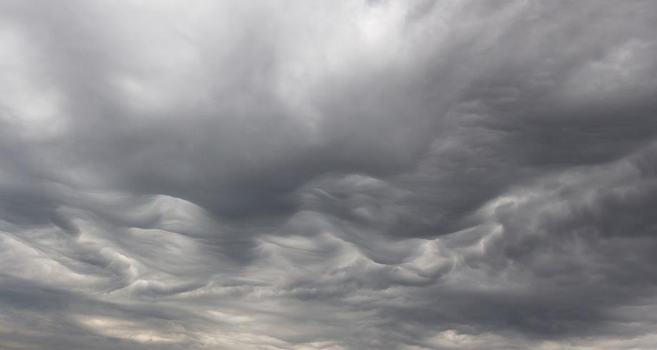 طقس-السبت.-ضباب-محلي-وأمطار-خفيفة-مع-رياح-قوية-على-السواحل