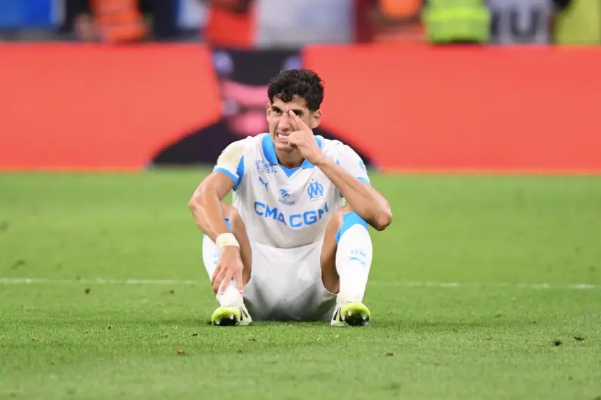 إصابة-جديدة-لنايف-أكرد-تُثير-القلق-قبيل-كأس-أمم-أفريقيا