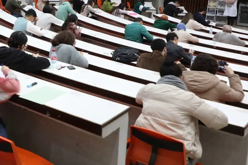 أساتذة-بإحدى-الجامعات-الخاصة-بالدار-البيضاء-“يحتجون”