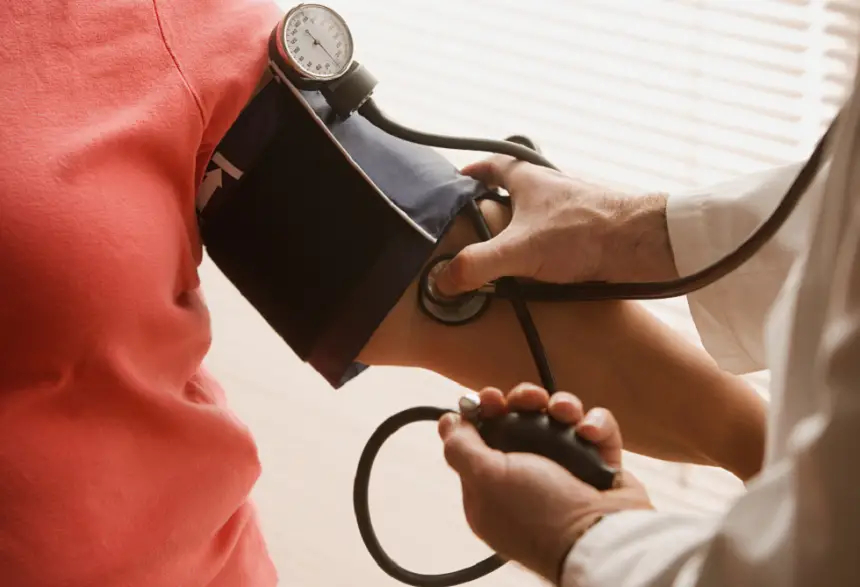 اختراق-طبي-جديد.-دواء-بفعالية-غير-مسبوقة-يسيطر-على-ضغط-الدم-طوال-اليوم!