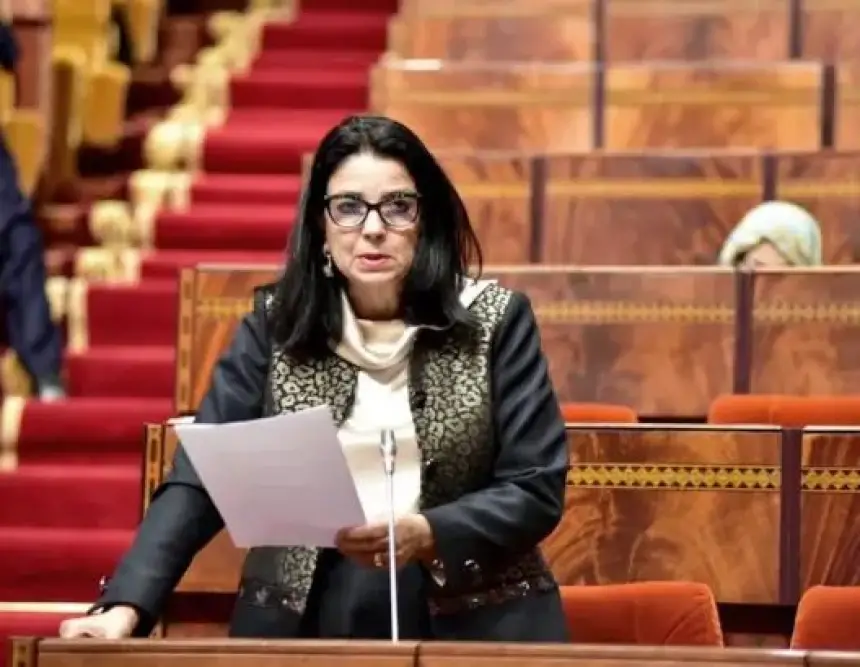 برلمانية:-آلاف-الموظفين-يقبعون-في-درجات-لا-تعكس-شهاداتهم-العلمية