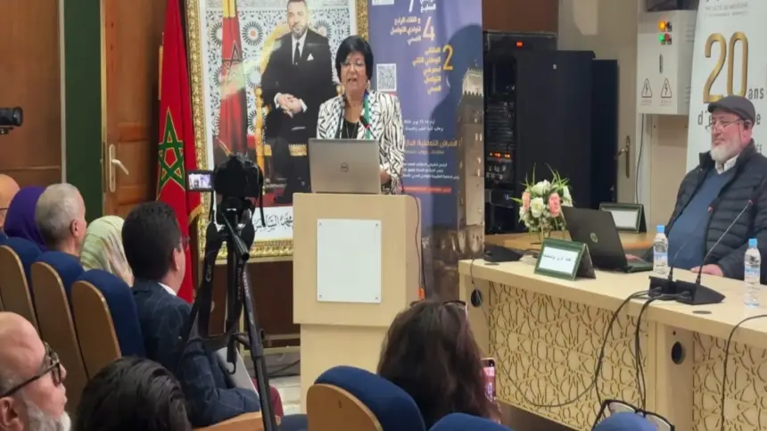 نقاش-تدريس-الطب-بالعربية-في-المؤتمر-الوطني-للجمعية-المغربية-للتواصل-الطبي-بمراكش