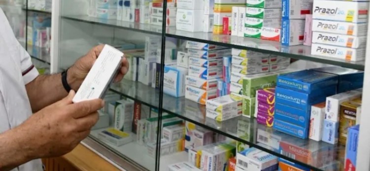 مطالب-بفتح-تحقيق-في-زيادات-جديدة-في-أسعار-أدوية-حساسة