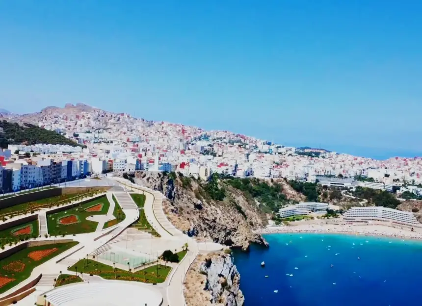 الحسيمة.-مطالب-بإعادة-فتح-مشاريع-عمومية-ضخمة-متوقفة-منذ-سنوات