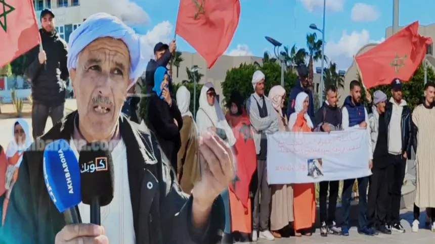 وجدة.-عائلة-ضـحية-جــريمة-قتل-تعتصم-أمام-محمكمة-الاستئناف-للمطالبة-بإنصاف-ابنها-المغدور