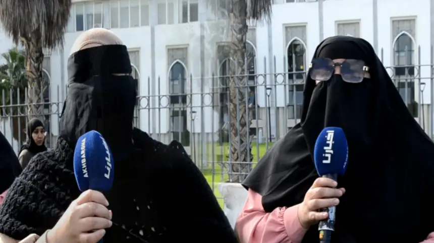 ضحايا-مجموعة-الخير-يحتجون-في-طنجة-للمطالبة-بالإسراع-في-صرف-تعويضاتهم-المالية-والقبض-على-الأدمينات