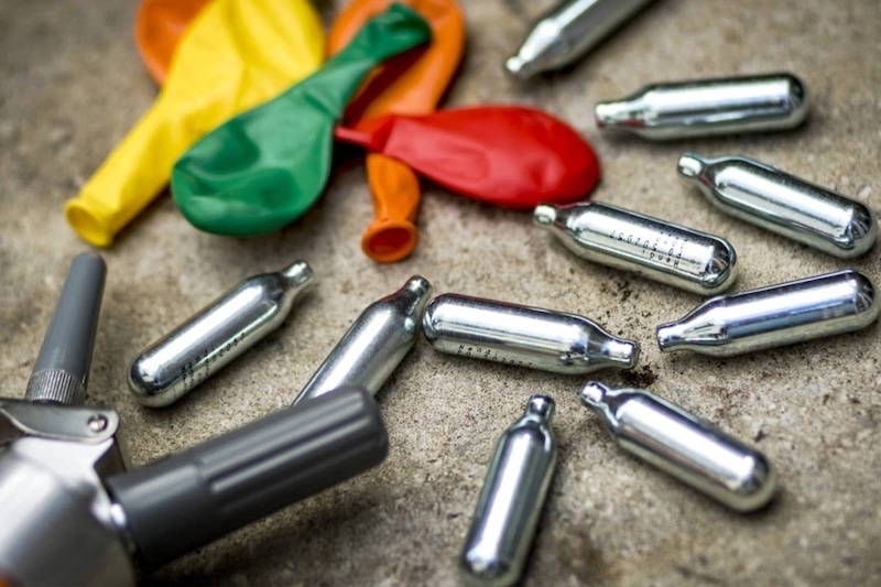 انتشار-“غاز-الضحك”-بين-الشباب-يثير-القلق-بالمغرب