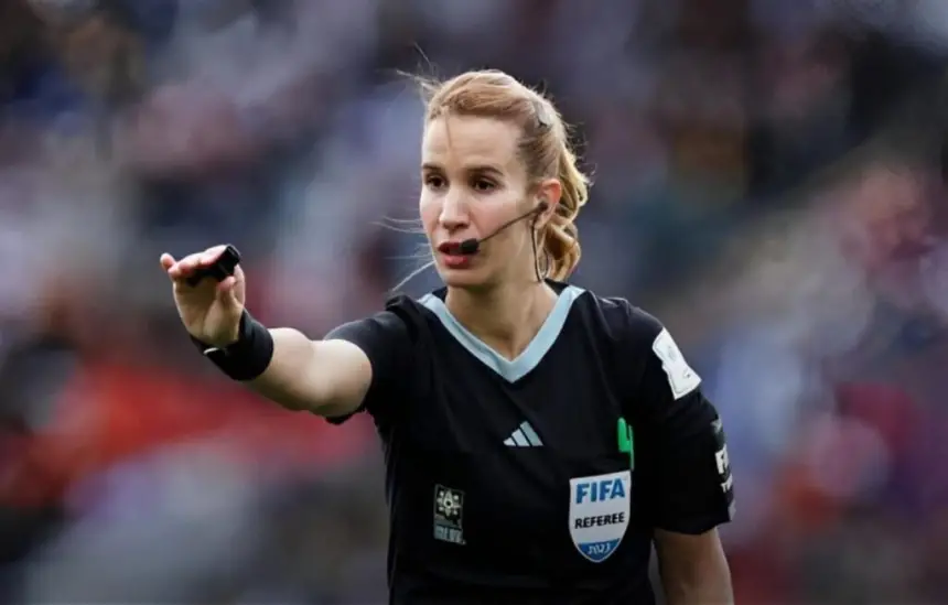 الحكمة-الدولية-بشرى-كربوبي-تعلن-الاعتزال،-وتشتكي-بمسؤولي-مديرية-التحكيم-للقجع