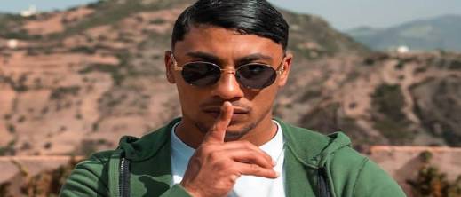 العدالة-تسدل-الستار:-7-سنوات-سجنا-نافذا-لمغني-الراب-الفرنسي-المغربي-“مايس”