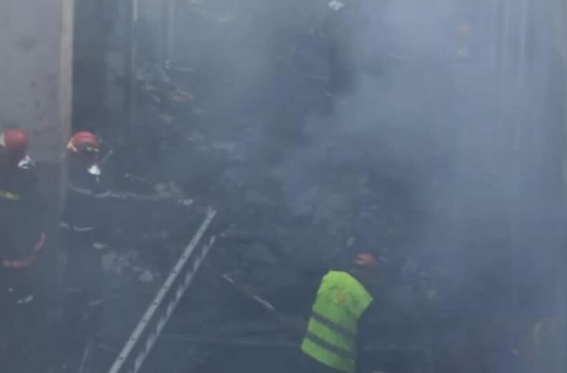 حريق-مهول-يلتهم-50-محلا-تجاريا-ويخلف-خسائر-ضخمة