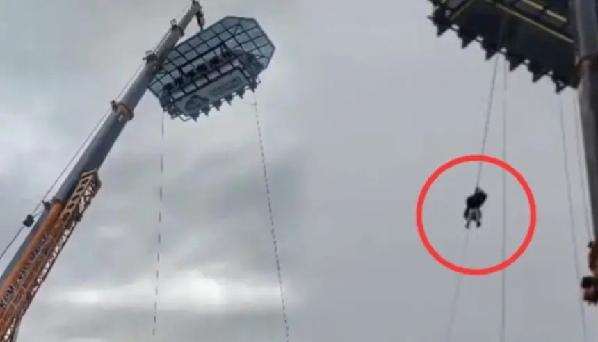 عائلة-تعيش-لحظات-رعب-معلّقة-في-السماء-بعد-تعطل-مطعم-هوائي