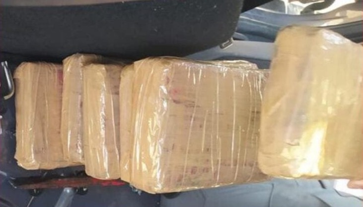 إفشال-محاولة-تهريب-“كوكايين”-على-متن-سيارة-قادمة-من-الخارج
