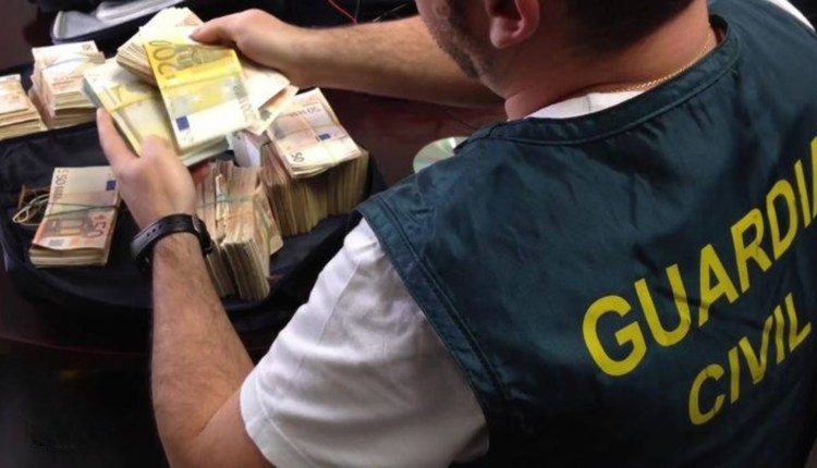 تفاصيل-توقيف-مغربي-نصب-على-أشخاص-في-748-مليونا-وفر-إلى-إسبانيا