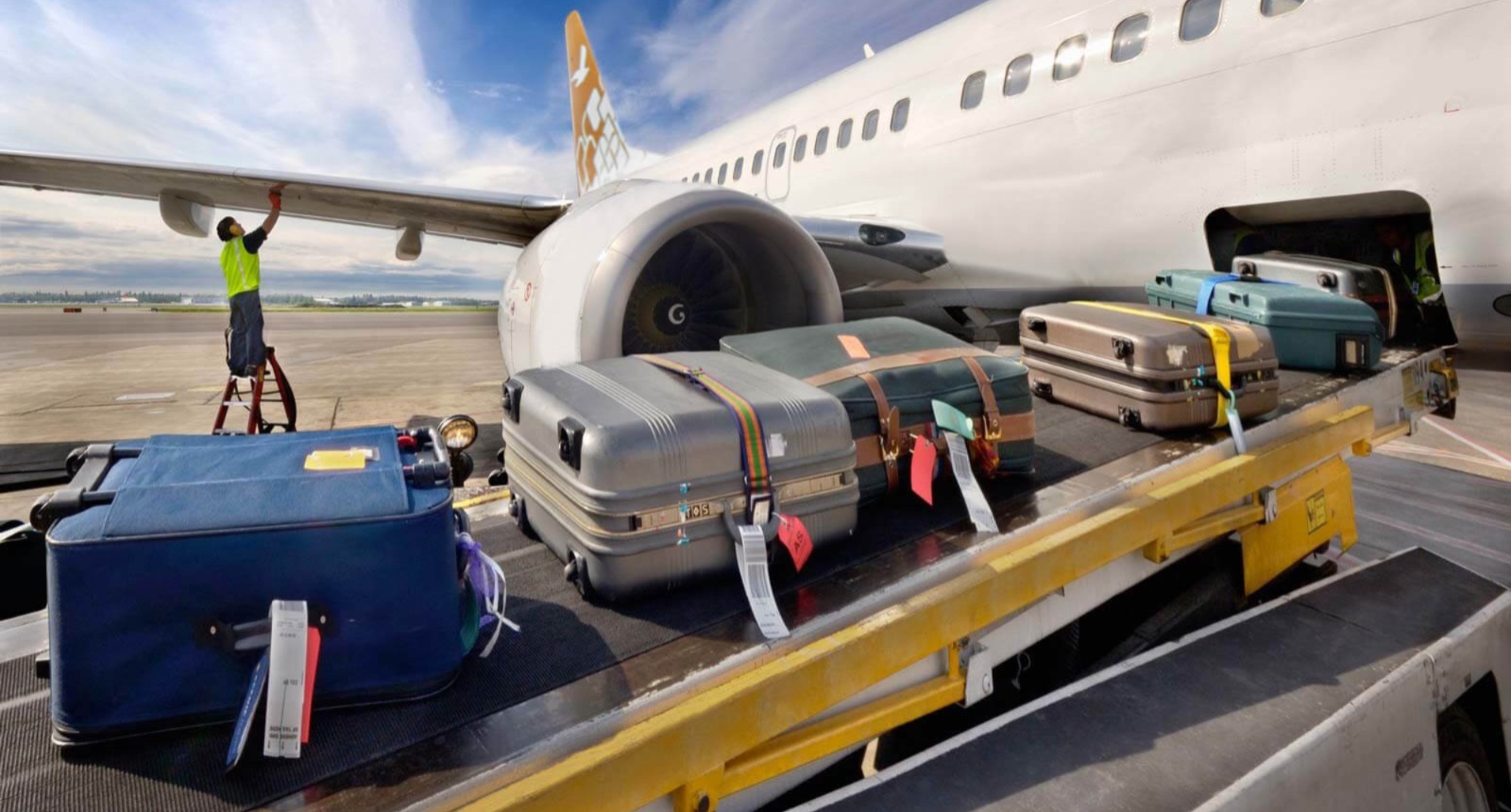 ريان-إير-تغرم-مسافرا-مغربيا-بحجة-تجاوز-حقيبته-المقاسات-المفروضة