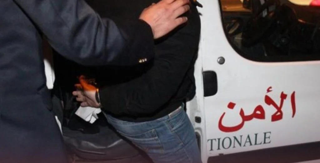 السياقة-الاستعراضية-تطيح-بسائق-متهور-في-قبضة-الشرطة-بالناظور