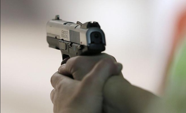 الرصاص-يضع-حدا-لاعتداء-خطير-استهدف-شرطيا-وزوجته-بالبيضاء