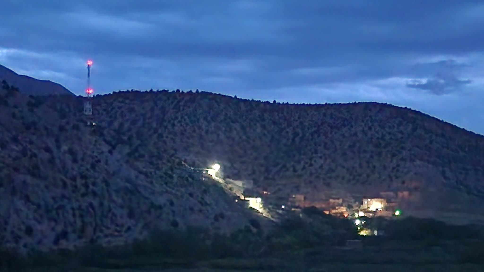 الظلام-والعطش-يحاصران-ساكنة-أيت-بوكماز-بأزيلال-وسط-موجة-البرد