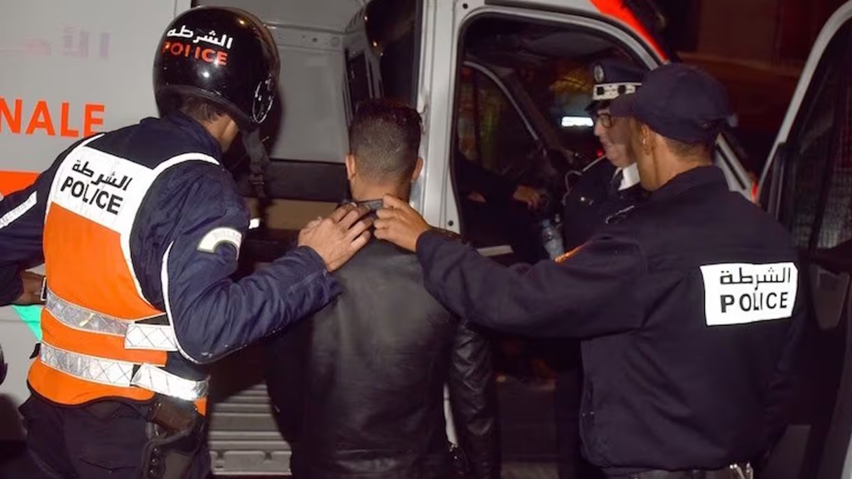 توقيف-8-أشخاص-بشبهة-“السمسرة”-في-تذاكر-الـ”كان”-على-الأنترنت