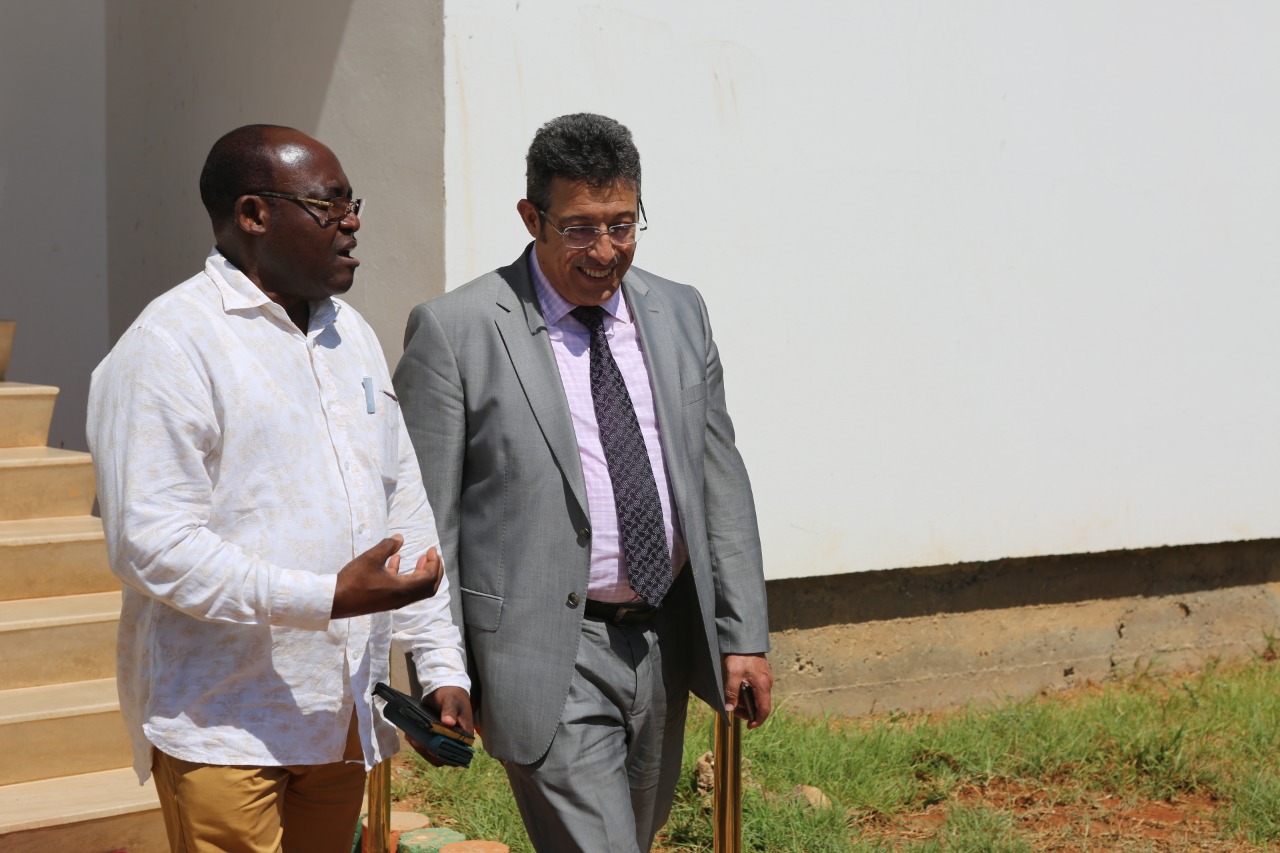 أياما-على-فاجعة-فاس.الجماعة-تُمرر-صفقة-الهدايا-للأجانب-بالملايين