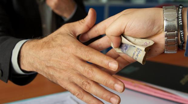 بالأرقام…-خط-الرشوة-يكشف-مفارقات-محاربة-الفساد